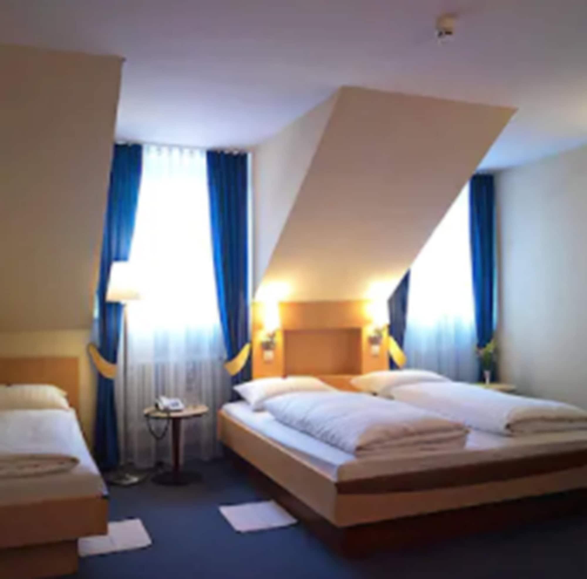 Hotel Hauser An Der Universitaet Múnich