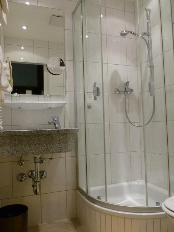 Hauser An Der Universität Hotel 3*