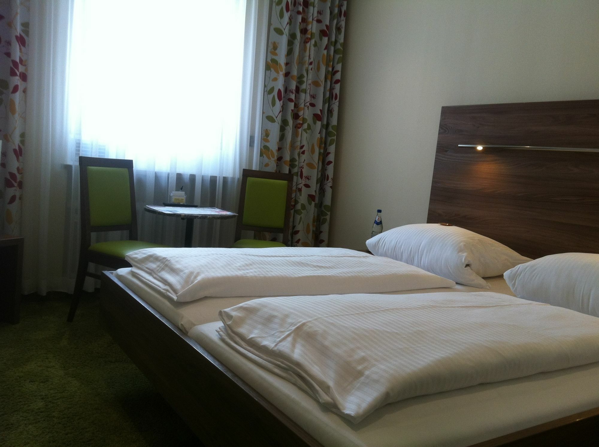 Hotel Hauser An Der Universität 3*